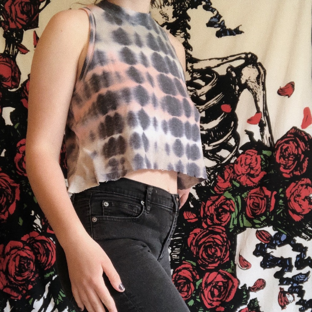 Cropped tank top